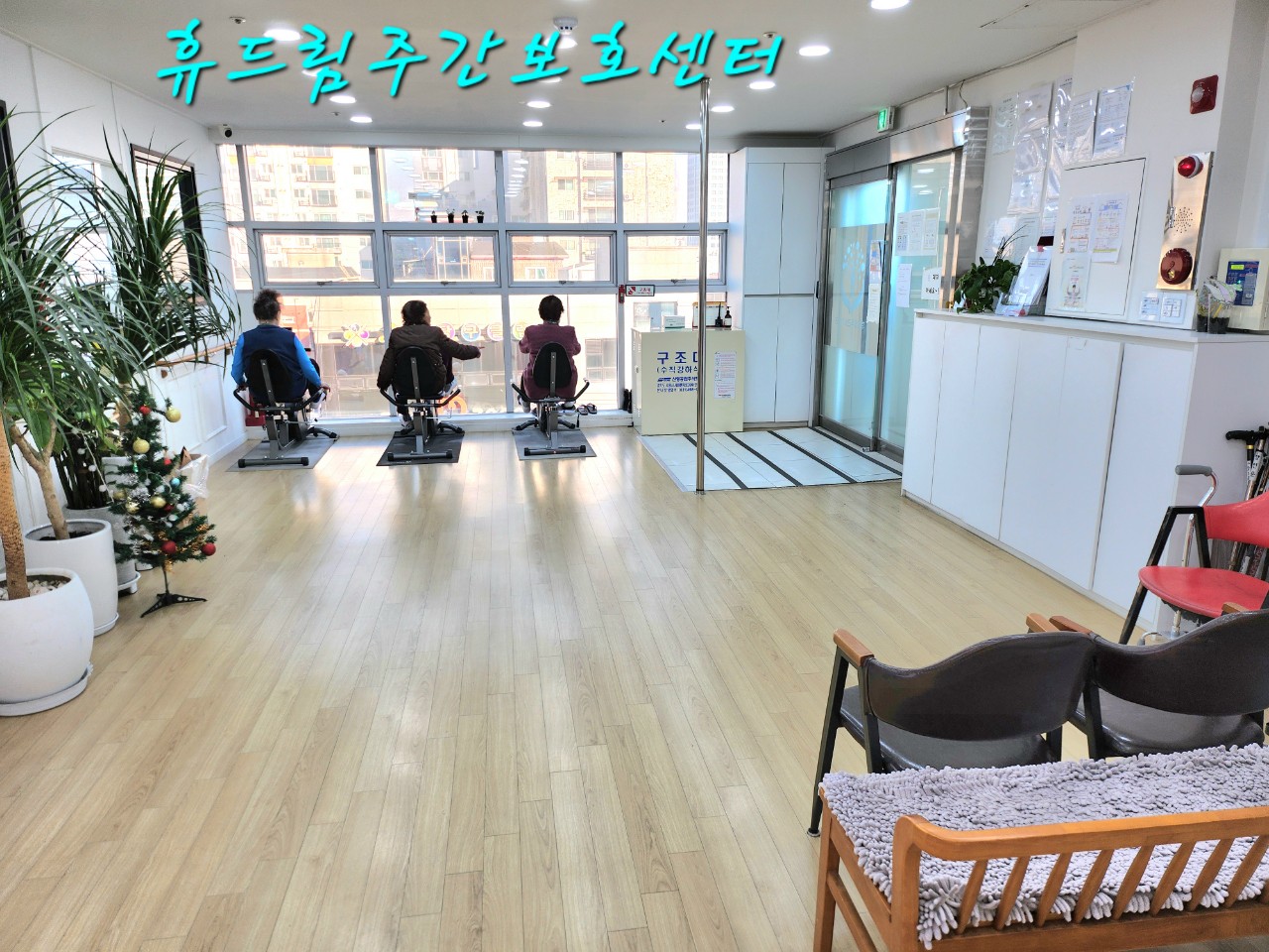 2108869937_OCZ1TvFn_91d8fa4b46f196a85bd2c408b5e64e70a08d9875.jpg 이미지크게보기